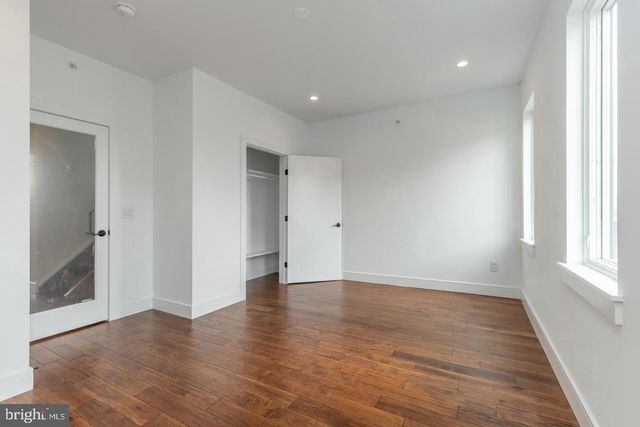 1111 E DUNTON ST, Philadelphia, PA 19123