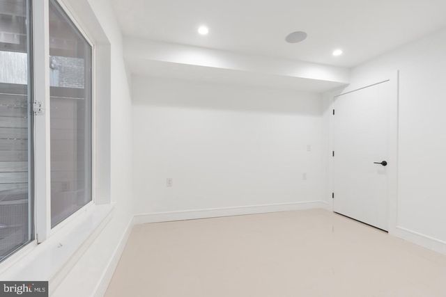 1111 E DUNTON ST, Philadelphia, PA 19123