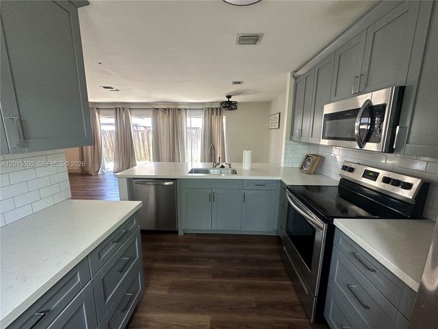 9062 SW 147th Ct, Miami, FL 33196