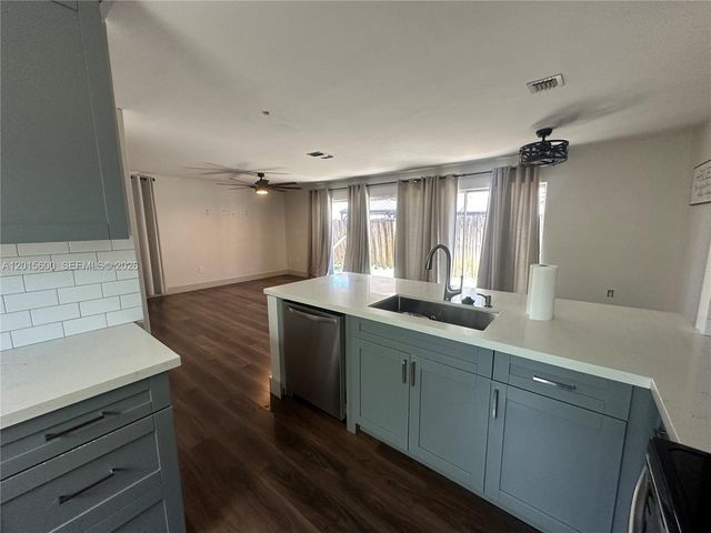 9062 SW 147th Ct, Miami, FL 33196