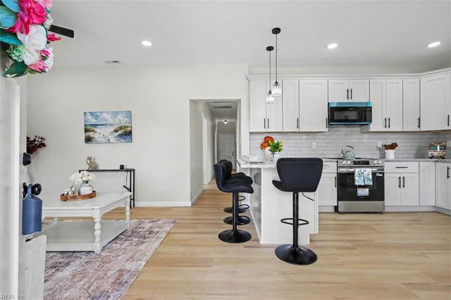 215 Blair AVE, Newport News, VA 23607