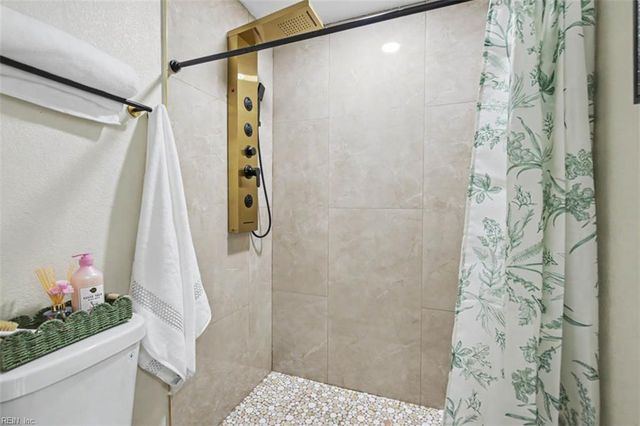 215 Blair AVE, Newport News, VA 23607