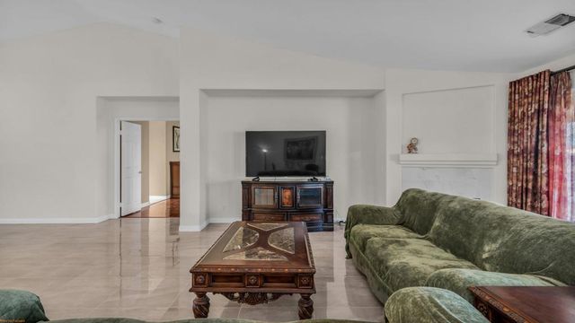 80612 Declaration Avenue, Indio, CA 92201