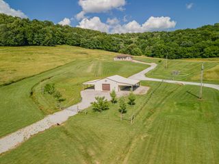 1973 Mooresville Pike, Culleoka, TN 38451