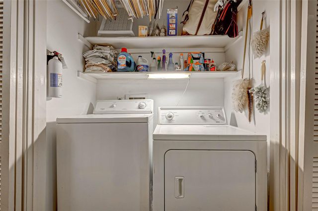 5976 Woodway Place Court, Houston, TX 77057