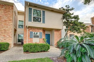 5976 Woodway Place Court, Houston, TX 77057