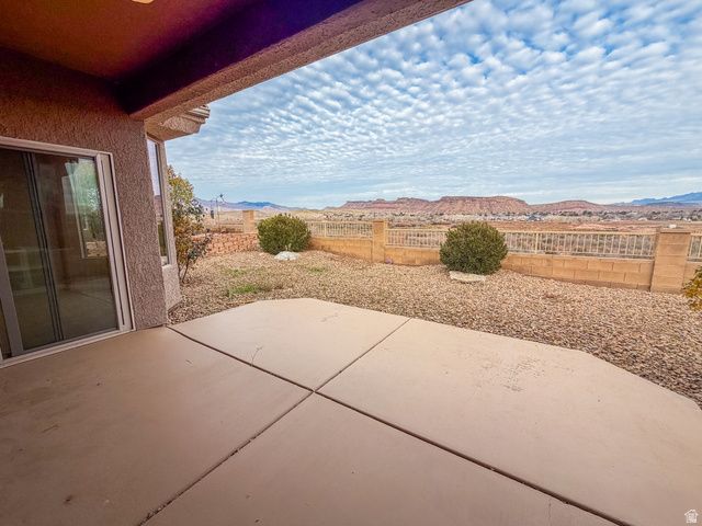 1334 W AMBASSADOR DR, St. George, UT 84770