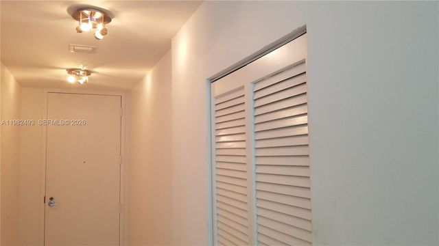 1111 SW 1st Ave 3516-N, Miami, FL 33130