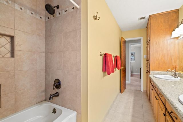 1118 S Amy Drive, Deer Park, TX 77536