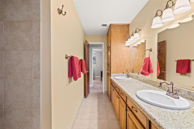 1118 S Amy Drive, Deer Park, TX 77536