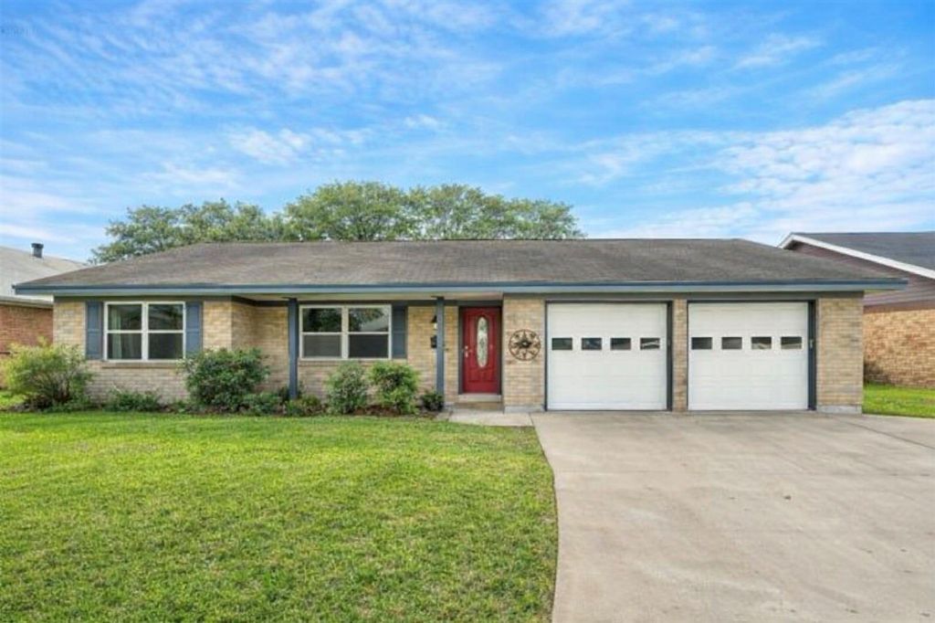 1118 S Amy Drive, Deer Park, TX 77536