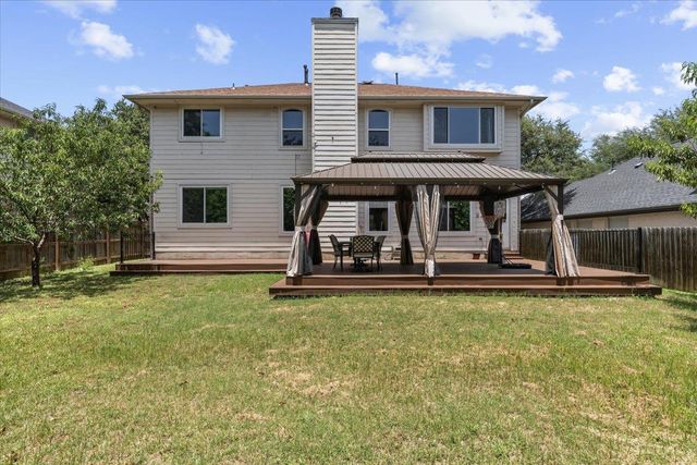 706 Hilltop DR, Leander, TX 78641