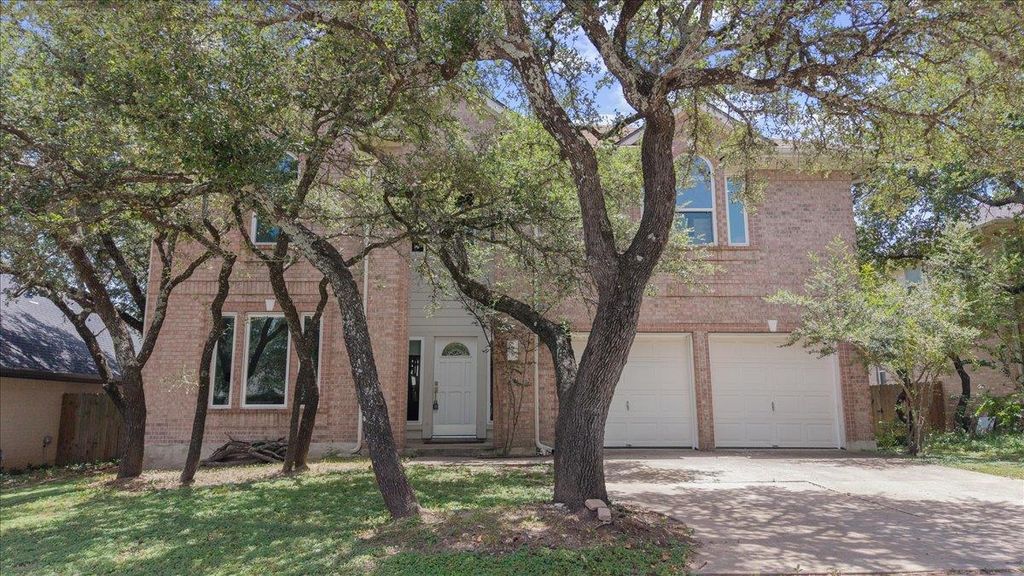 706 Hilltop DR, Leander, TX 78641