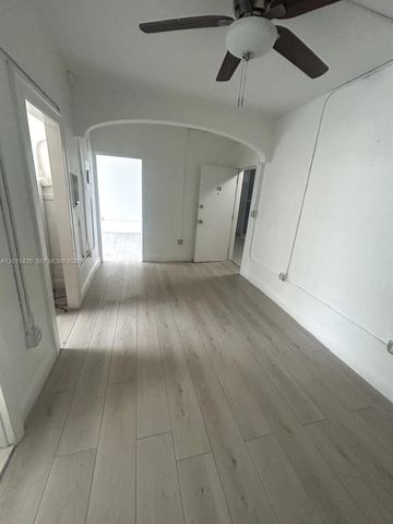967 SW 5th St 18, Miami, FL 33130