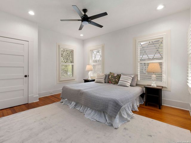 729 E Woodlawn Avenue, San Antonio, TX 78212