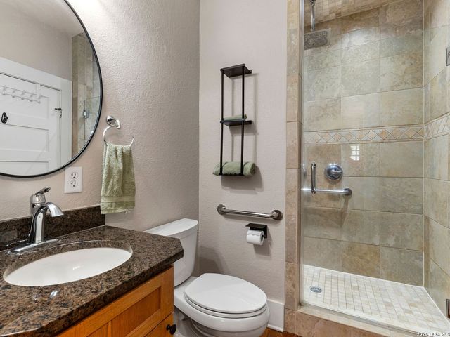 729 E Woodlawn Avenue, San Antonio, TX 78212