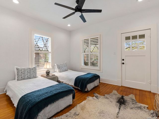 729 E Woodlawn Avenue, San Antonio, TX 78212