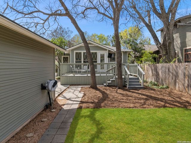 729 E Woodlawn Avenue, San Antonio, TX 78212