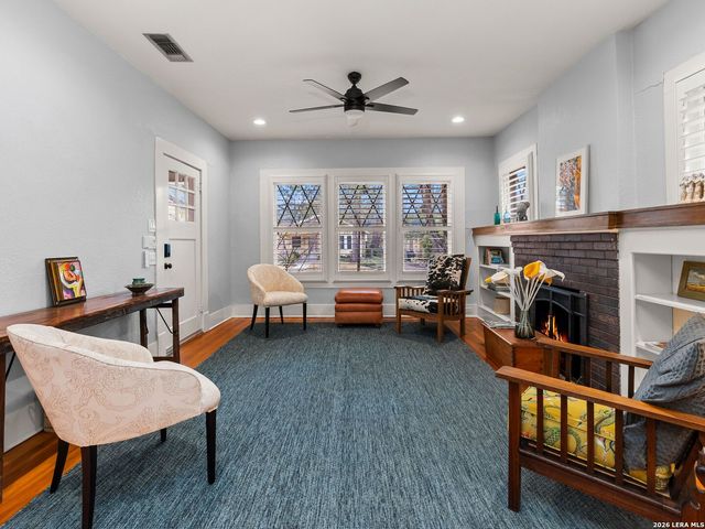 729 E Woodlawn Avenue, San Antonio, TX 78212