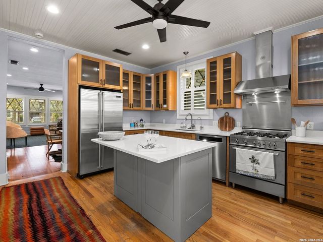 729 E Woodlawn Avenue, San Antonio, TX 78212