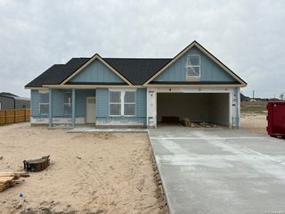 203 Turnberry Drive, La Vernia, TX 78121