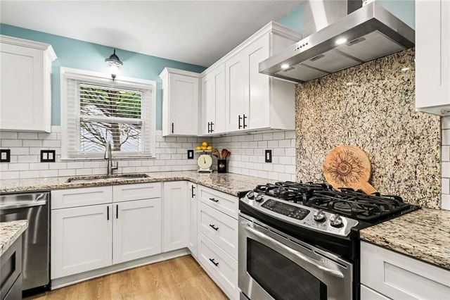 210 Fireside Way, Fairburn, GA 30213