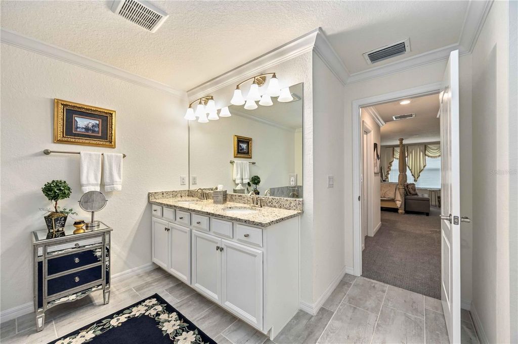 Image 38 of property listing at 17635 POLO TRAIL, Bradenton, FL 34211