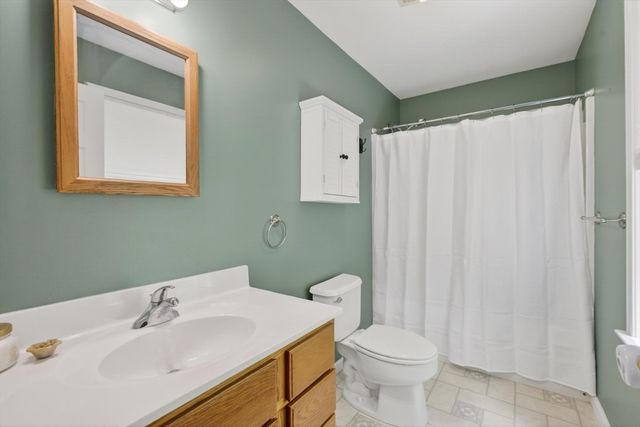 11 Rahway Rd, Burlington, MA 01803