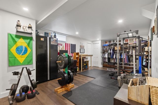 11 Rahway Rd, Burlington, MA 01803