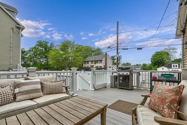 11 Rahway Rd, Burlington, MA 01803