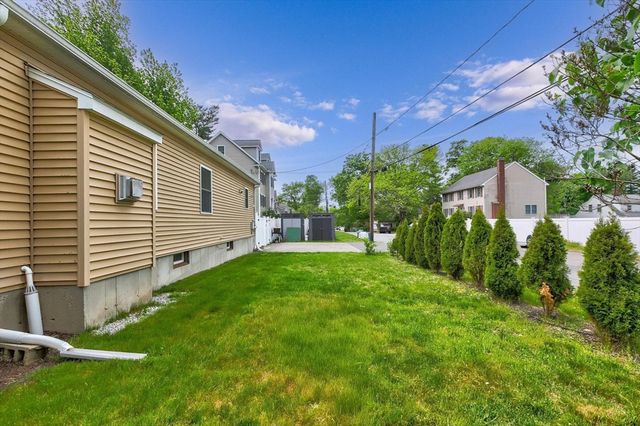11 Rahway Rd, Burlington, MA 01803