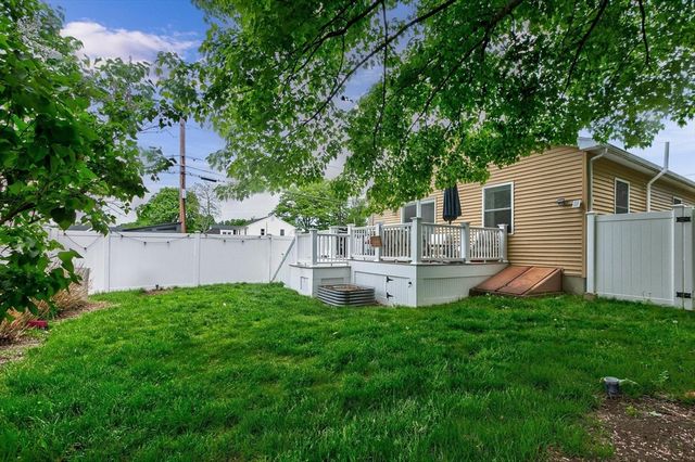 11 Rahway Rd, Burlington, MA 01803