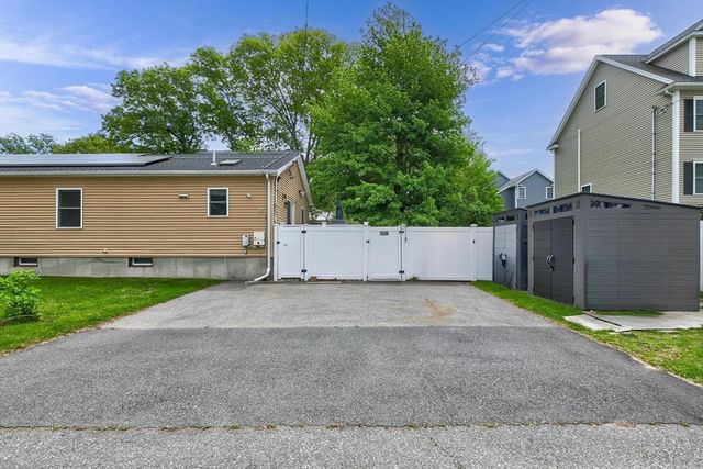 11 Rahway Rd, Burlington, MA 01803