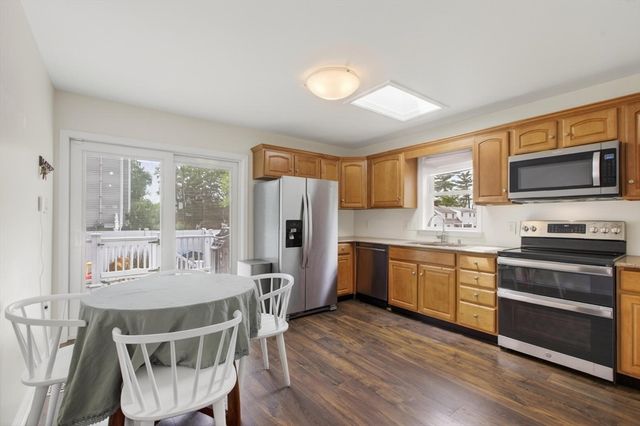 11 Rahway Rd, Burlington, MA 01803