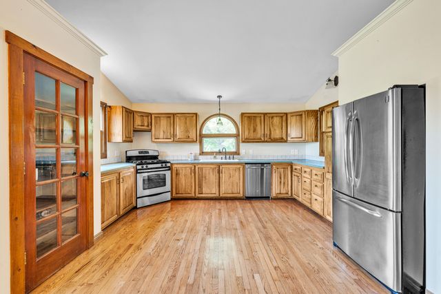 361 4th Street, Plainwell, MI 49080