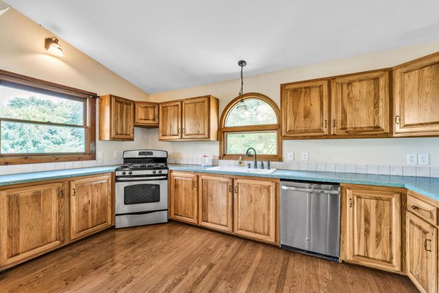 361 4th Street, Plainwell, MI 49080