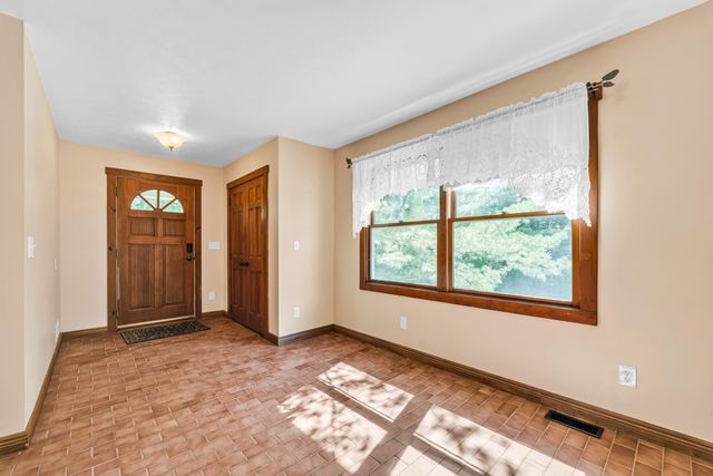 361 4th Street, Plainwell, MI 49080