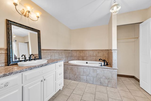 361 4th Street, Plainwell, MI 49080