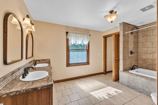 361 4th Street, Plainwell, MI 49080