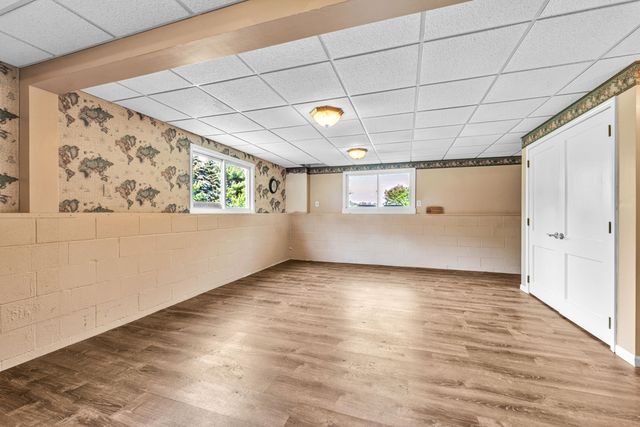 361 4th Street, Plainwell, MI 49080