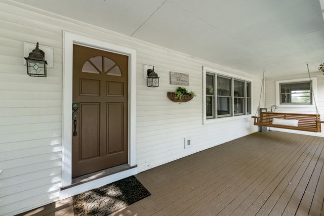 361 4th Street, Plainwell, MI 49080