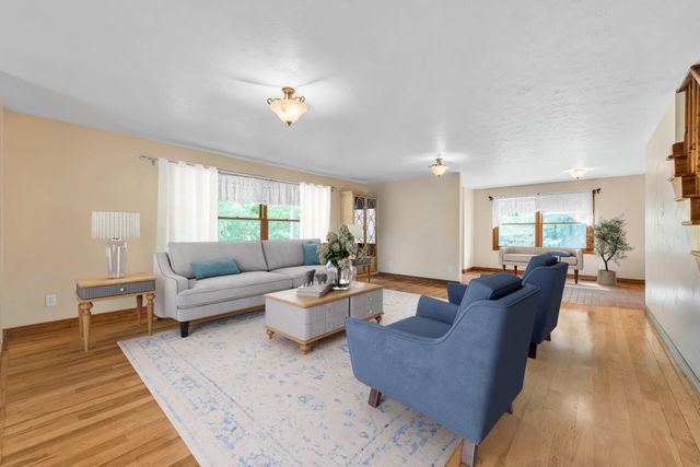 361 4th Street, Plainwell, MI 49080