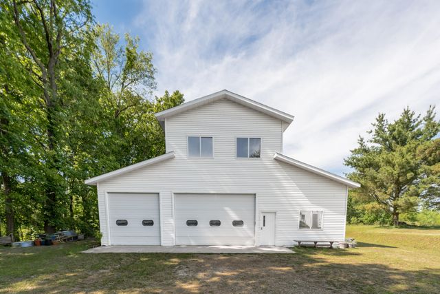 361 4th Street, Plainwell, MI 49080