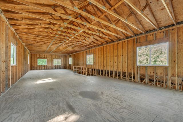 361 4th Street, Plainwell, MI 49080