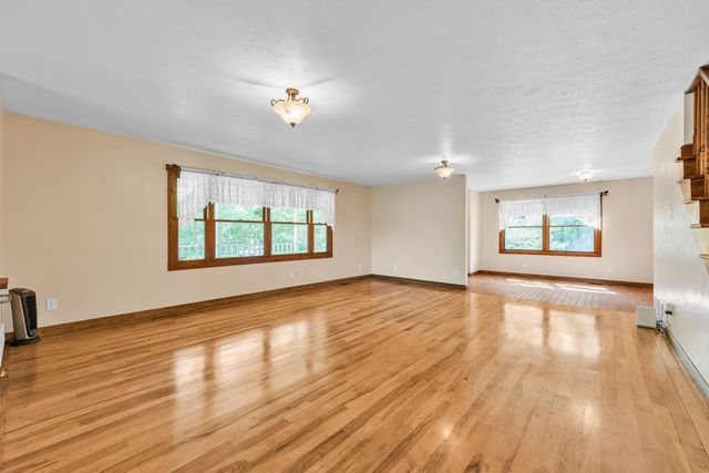 361 4th Street, Plainwell, MI 49080