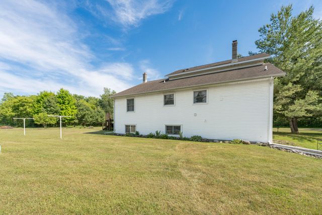 361 4th Street, Plainwell, MI 49080