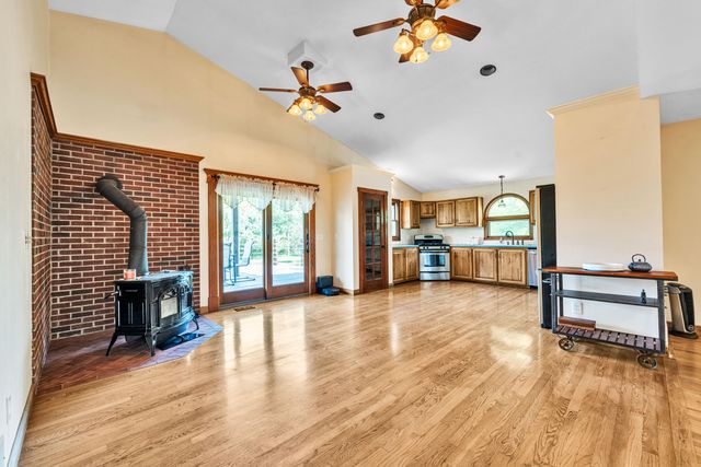 361 4th Street, Plainwell, MI 49080