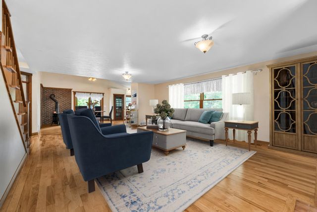 361 4th Street, Plainwell, MI 49080