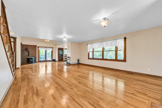 361 4th Street, Plainwell, MI 49080