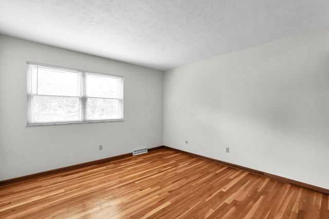 424 Lorraine Drive, Pickerington, OH 43147